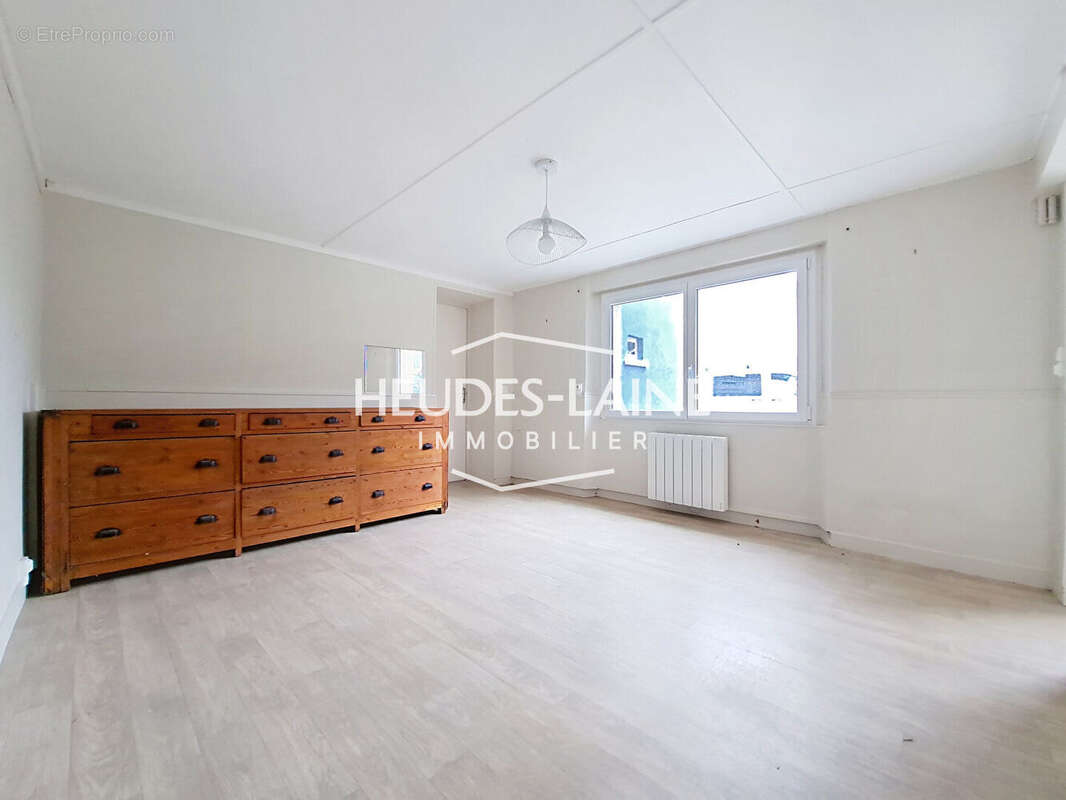 GRANVILLE - Appartement en rez-de-cour à vendre - 50400 - photo 2