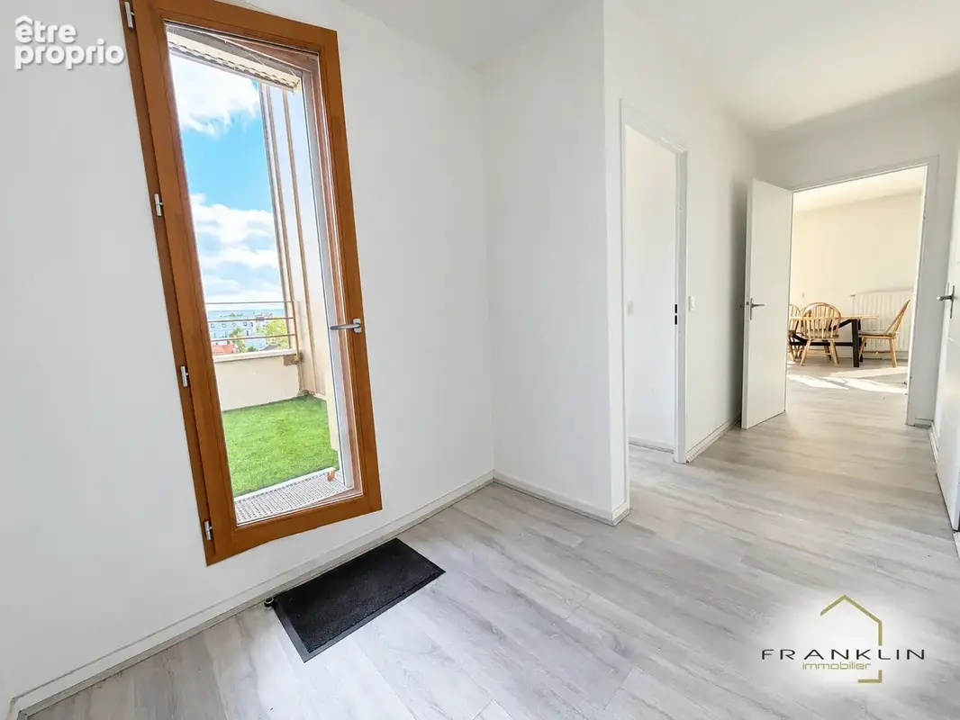 Saint-Denis :EXCLUSIVITE appartement Avec 2 terrasses et un box - photo 8