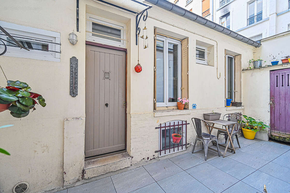 Appartement à PARIS-11E