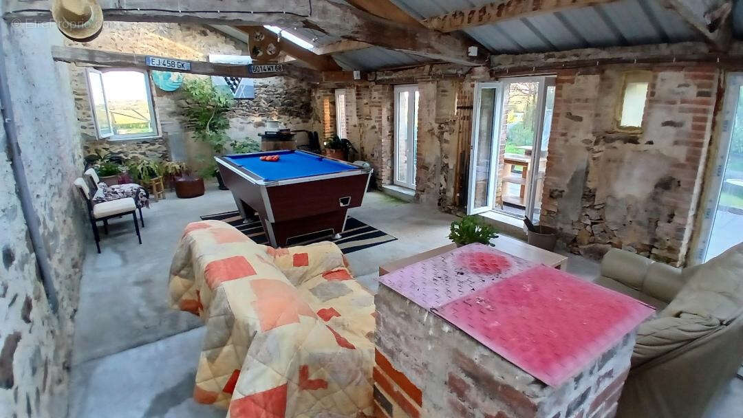 Maison à MONTOURNAIS