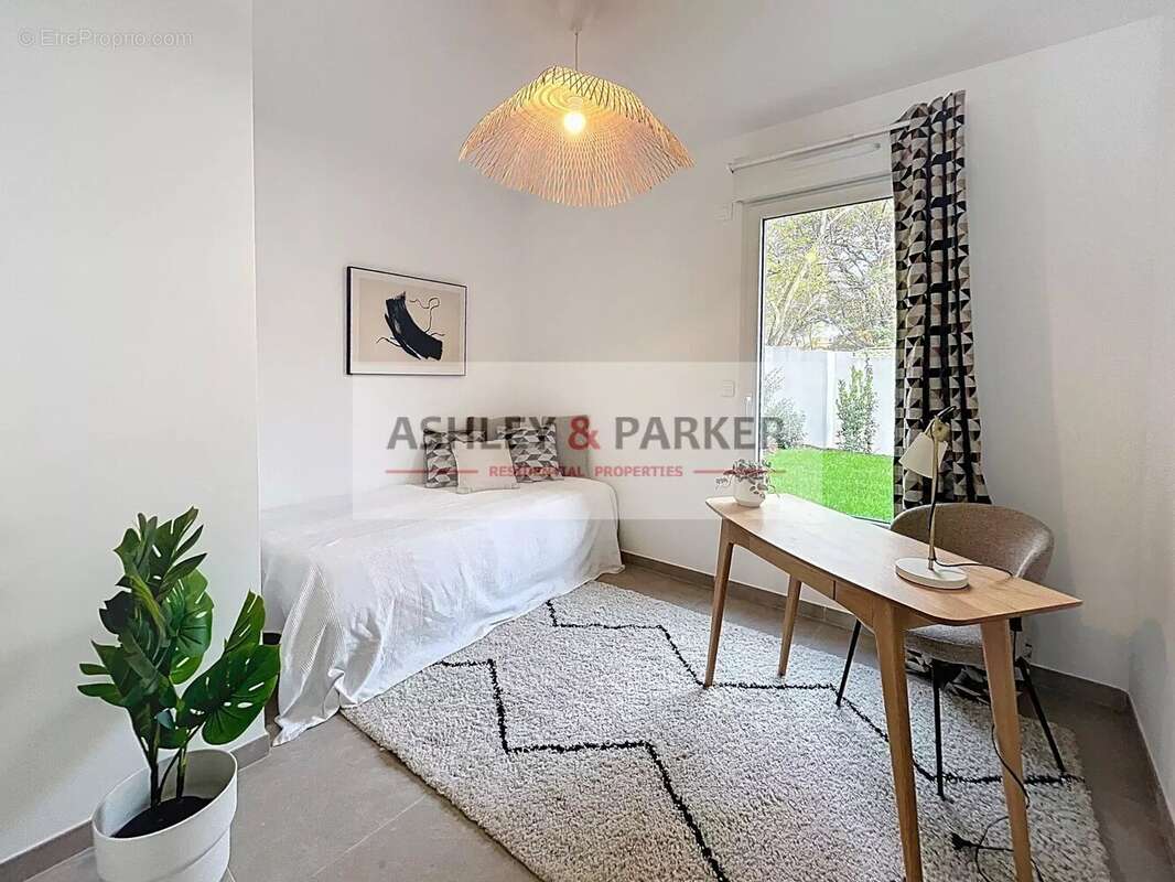 Appartement à VILLENEUVE-LOUBET