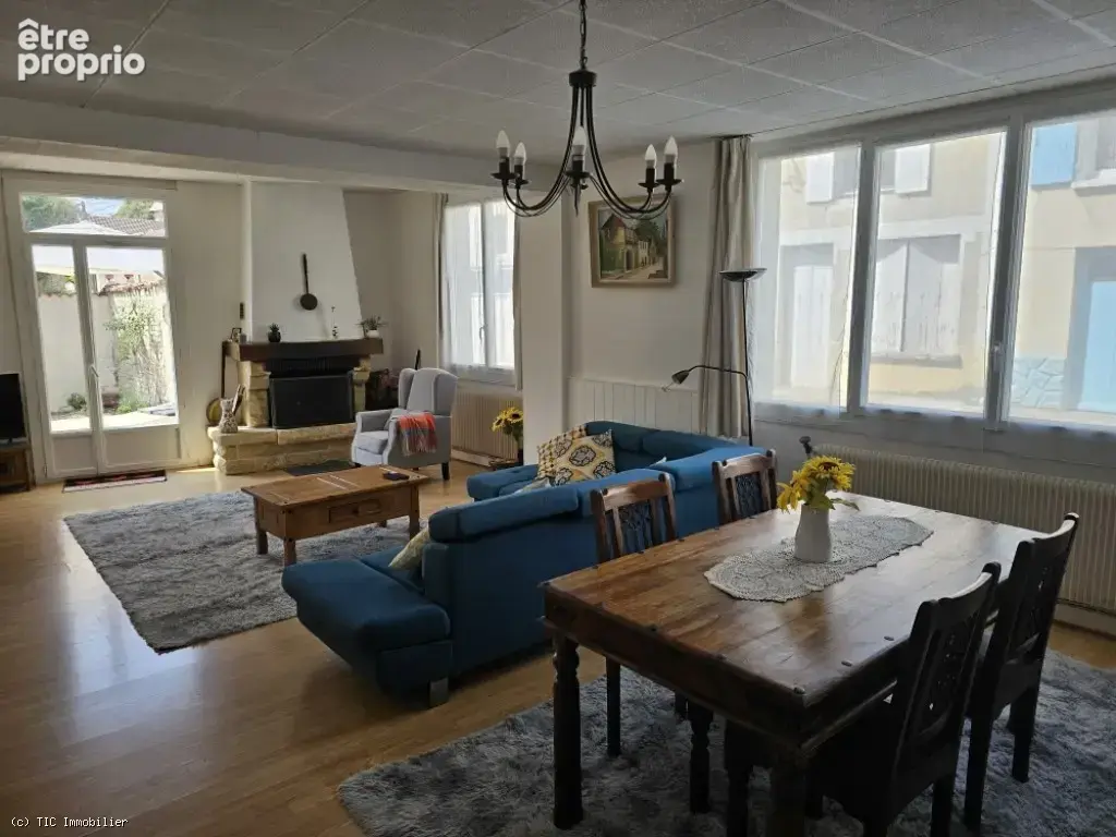 Maison Dans Une Résidence Avec Cour et Parking Privé - Piscine et Jardin Partagé - photo 7