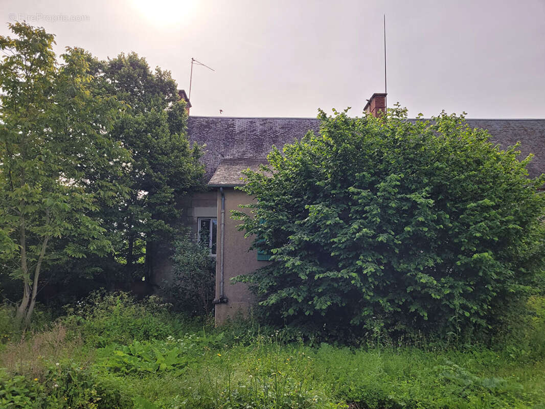 Maison à LOUCHY-MONTFAND
