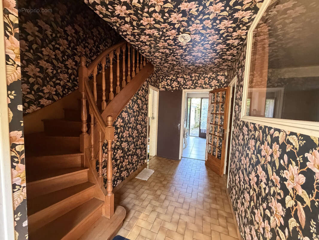 Maison 5 chambres avec fort potentiel - photo 7