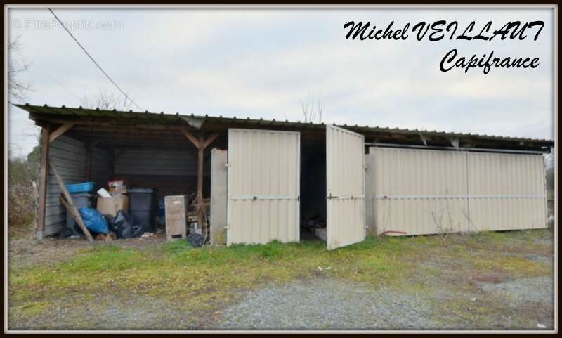 Maison à PARAY-LE-FRESIL