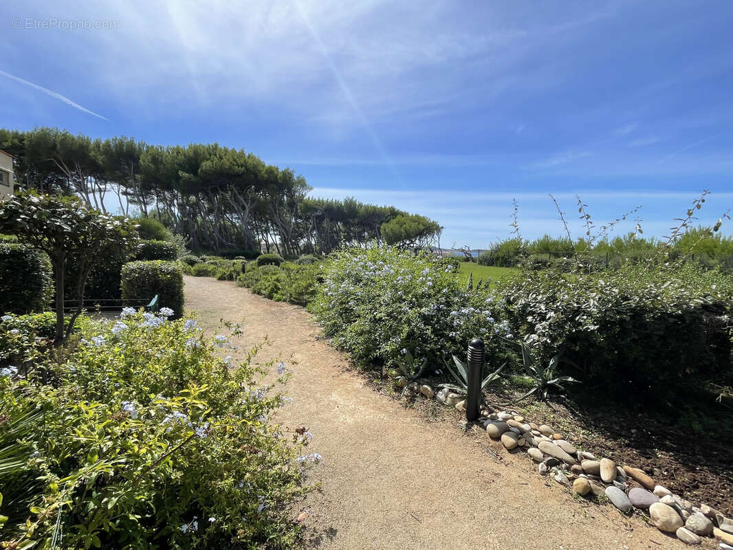 Appartement à SIX-FOURS-LES-PLAGES