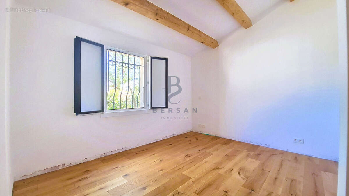 Maison à FREJUS