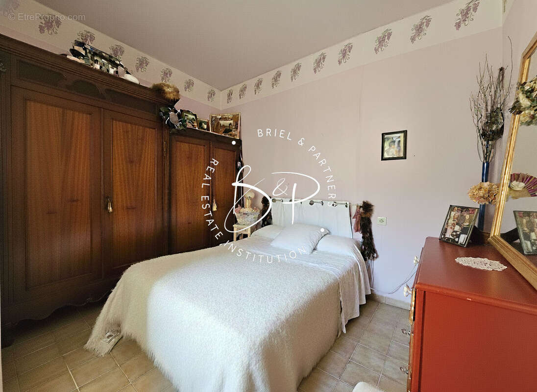 Appartement à LORGUES