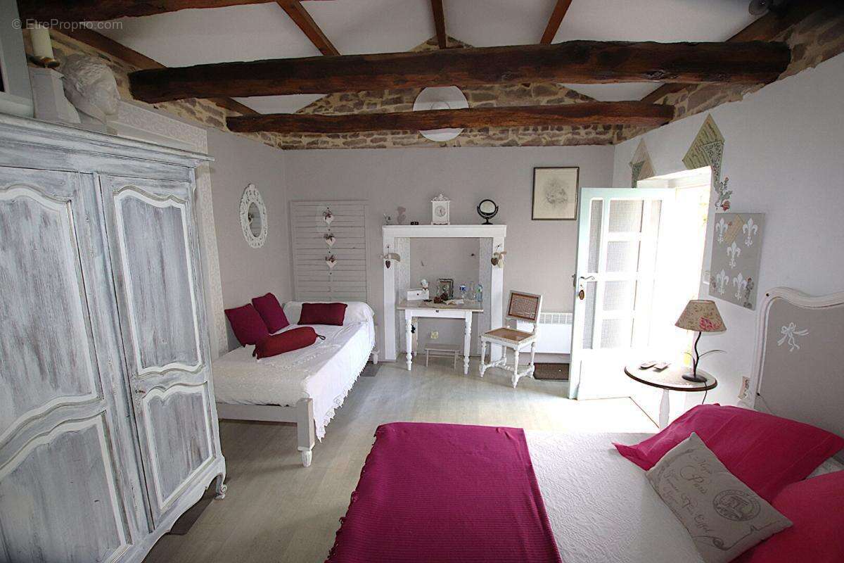 Ensemble immobilier de 193m2 + garage 100m2 - 5 logements - photo 16