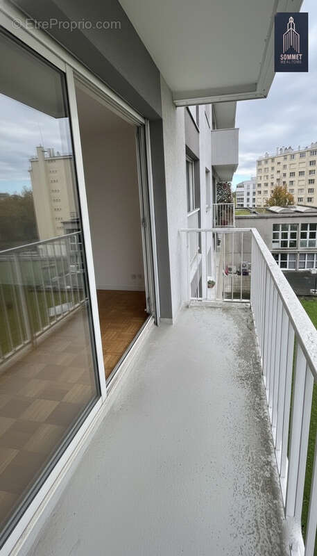 Appartement à PARIS-19E
