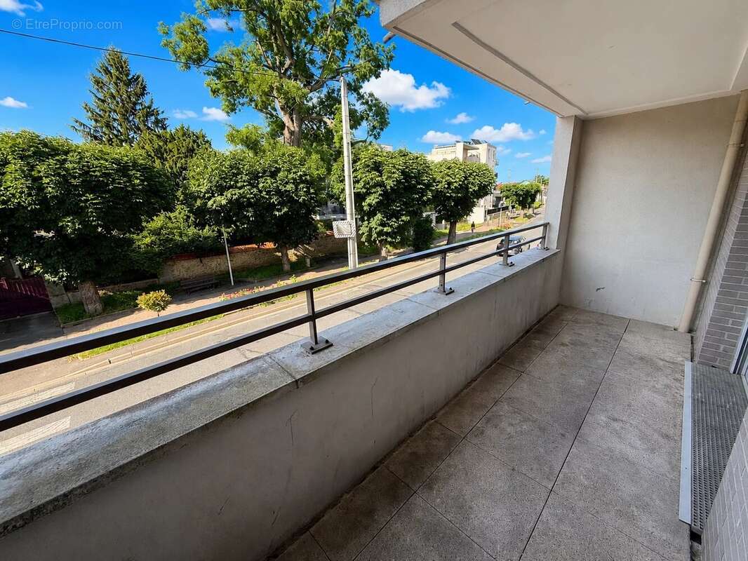 Appartement à LIEUSAINT