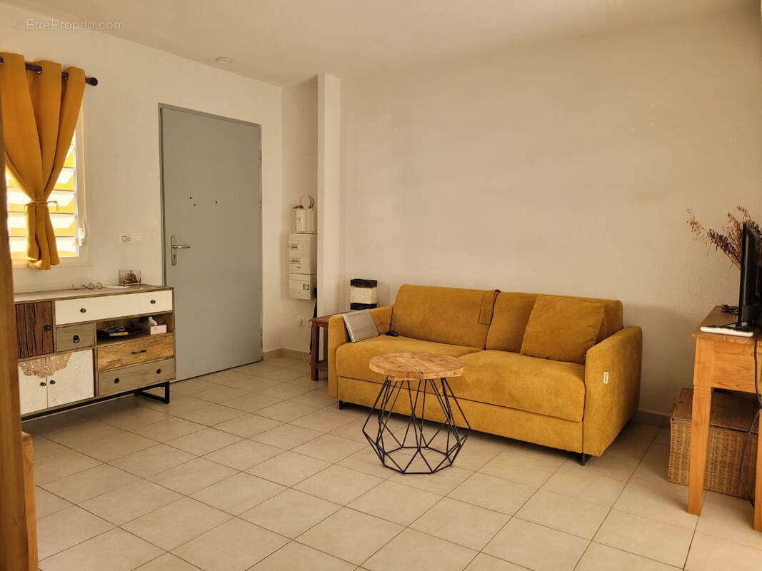 Appartement à BAIE-MAHAULT