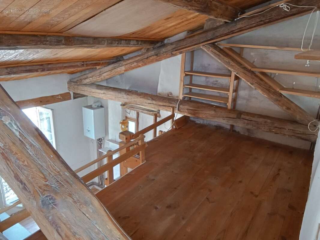 Appartement à SAUVE