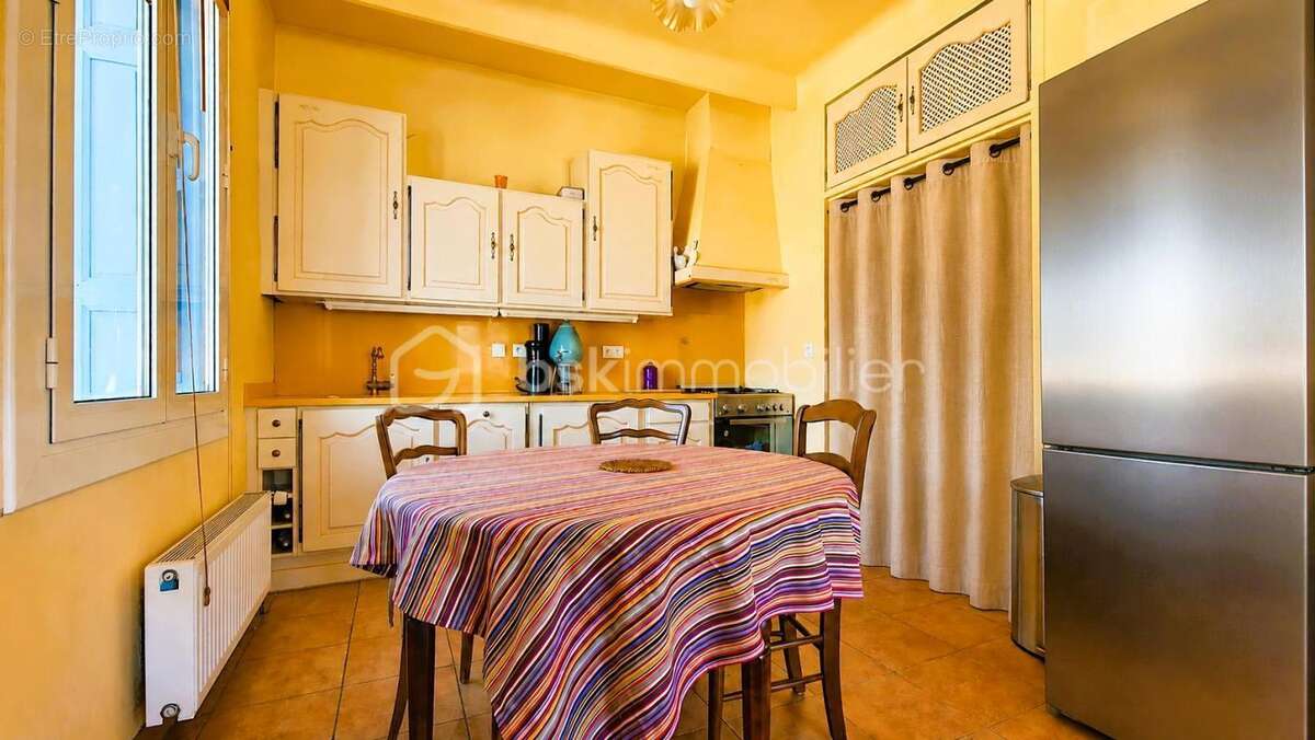 Maison 4 faces avec vue sur le Canigou – 1760 m² de terrain, piscine, garage, dépendance, panneaux solaires - photo 11