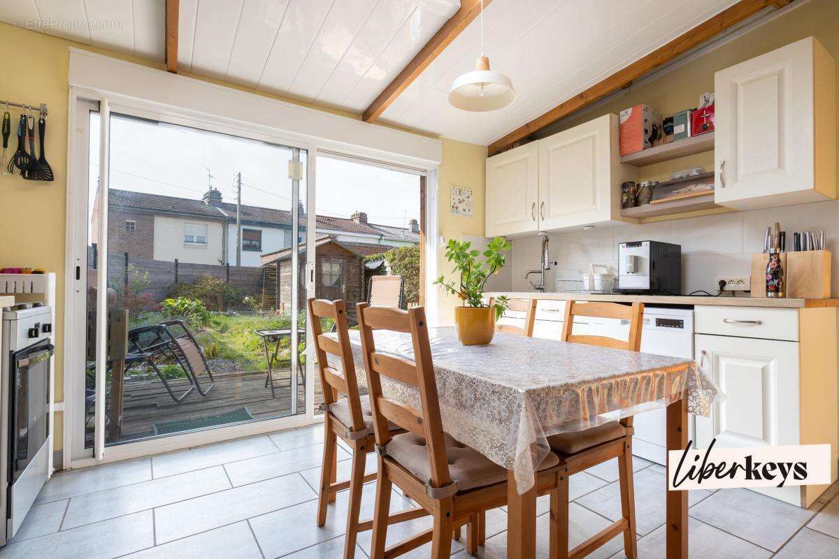 Maison à WAMBRECHIES