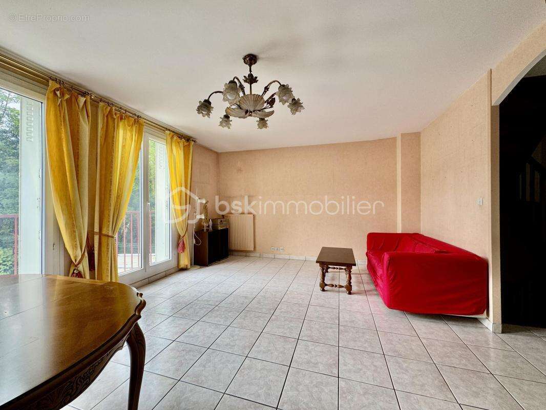 Appartement à AULNAY-SOUS-BOIS