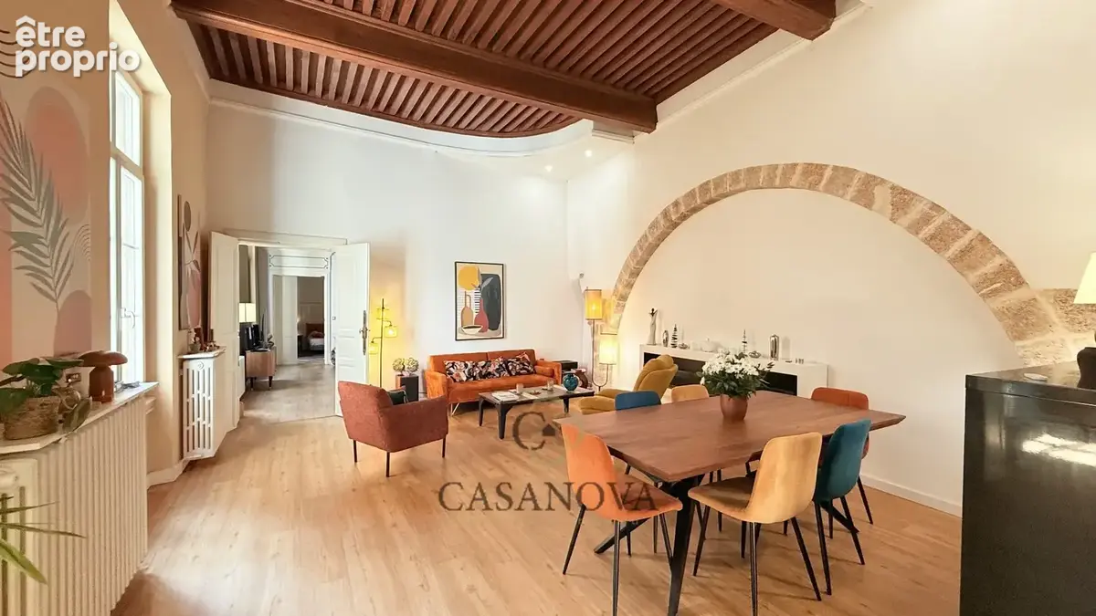 Appartement de caractère rénové avec terrasse dans un hôtel particulier à Béziers - photo 3