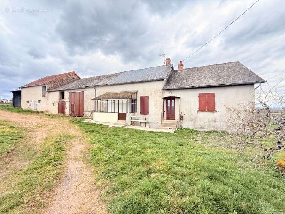 Maison à BARD-LE-REGULIER