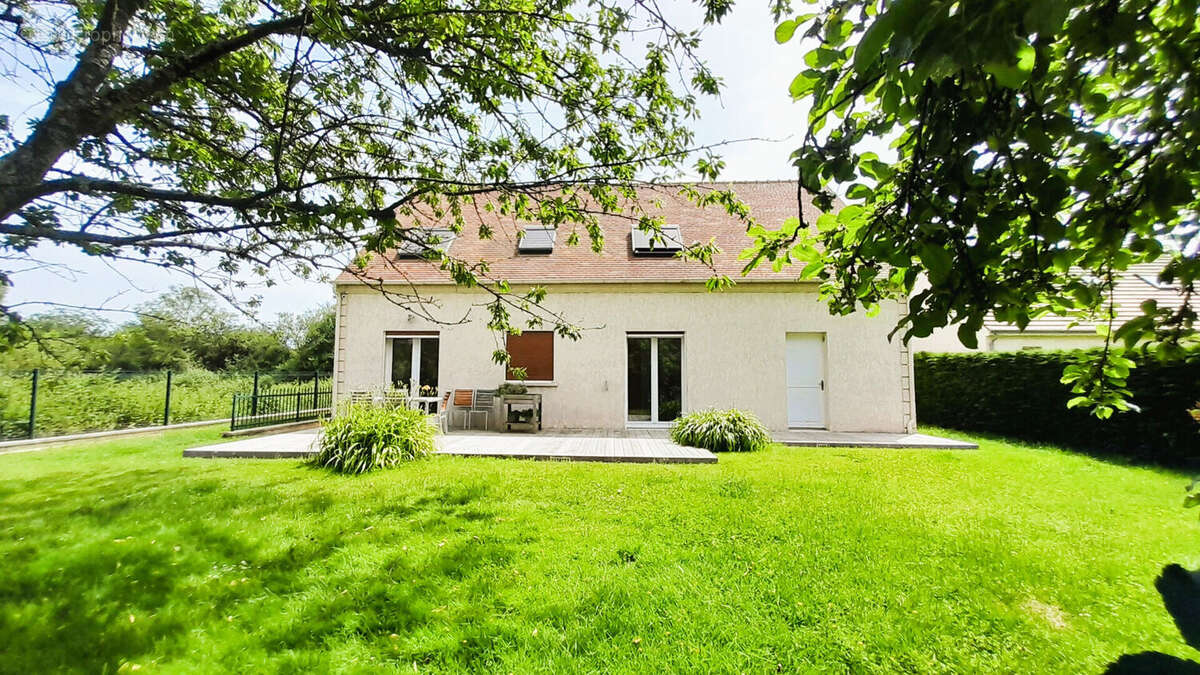 Maison à RAMBOUILLET