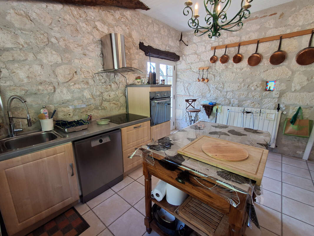 Maison à CASTELSAGRAT