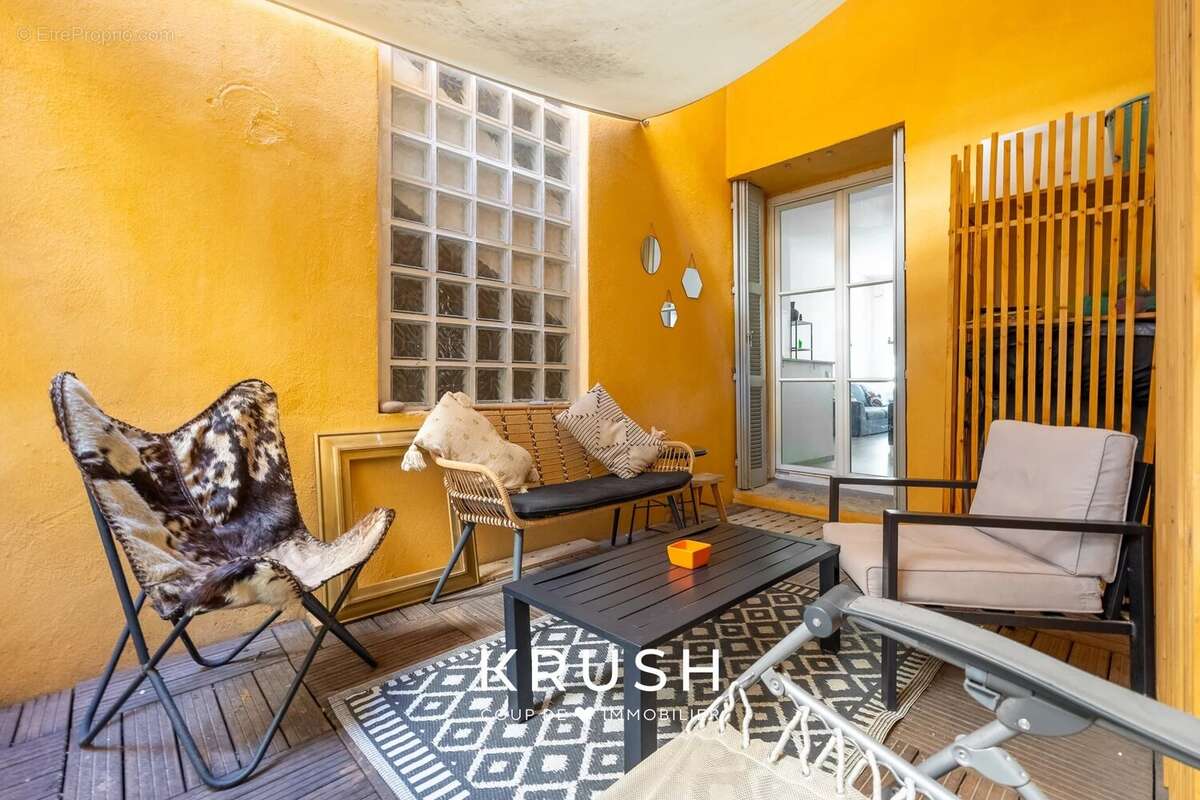 Appartement à MARSEILLE-2E