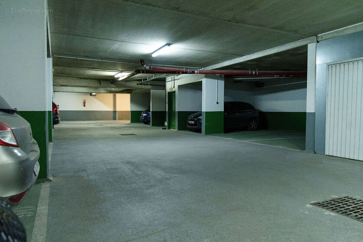 **Studio 29,6 m² avec parking et cave à 4 min à pied du métro Mairie d'Issy** - photo 6