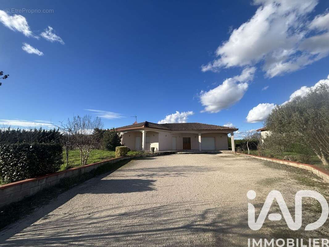 Photo 5 - Maison à MONTBETON