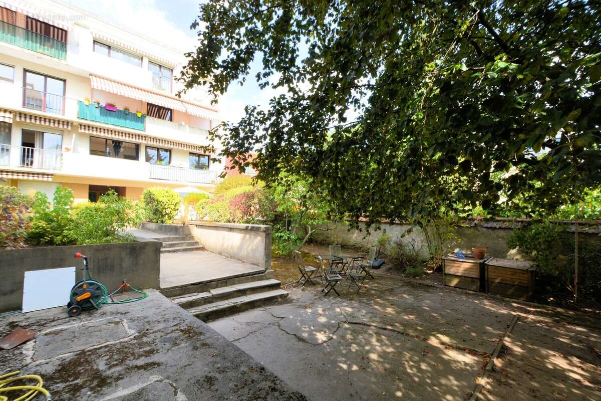 Appartement 68 m² à Saint-Maur-Des-Fosses  - photo 3