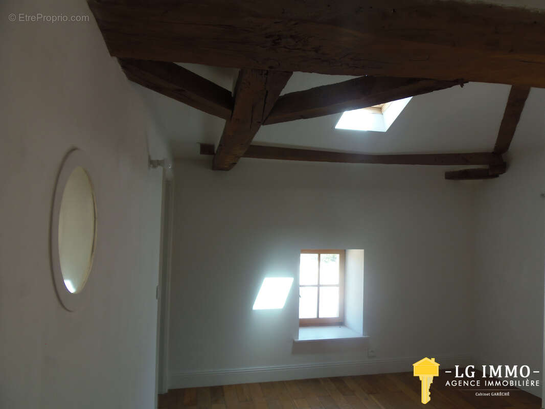 Appartement à MORTAGNE-SUR-GIRONDE