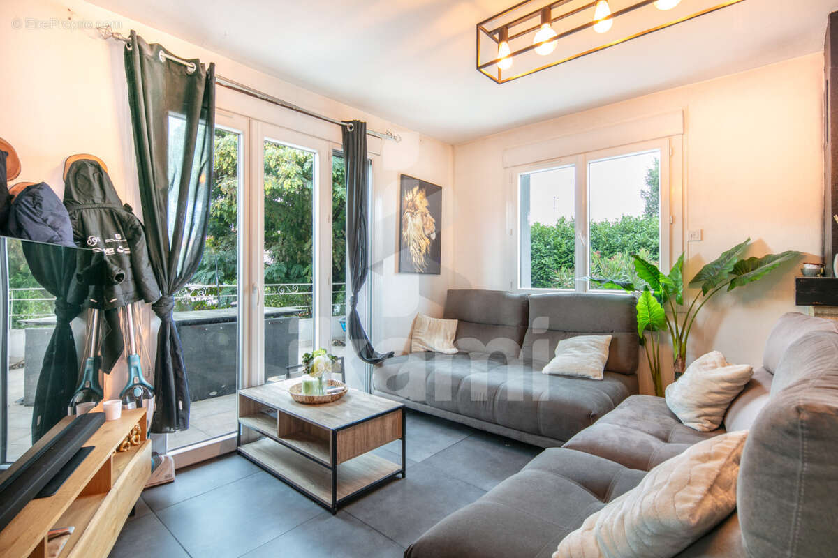 Maison à ROMANS-SUR-ISERE