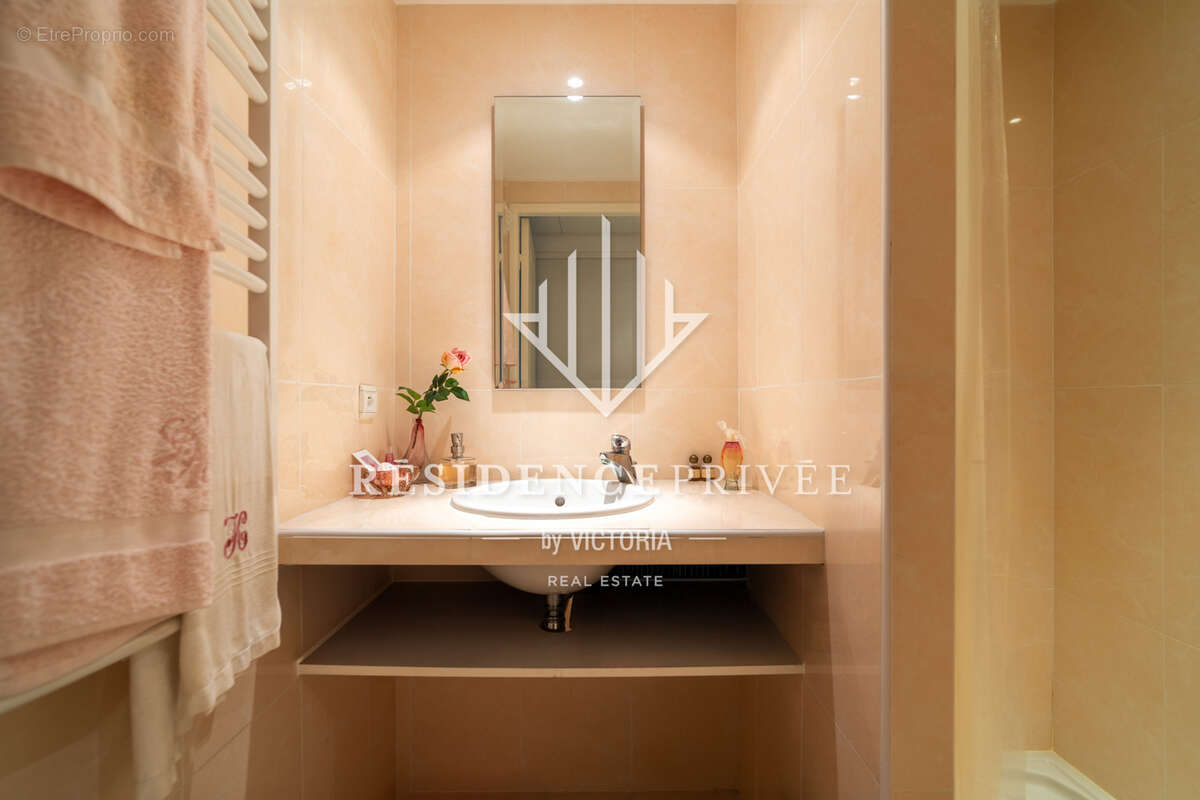 Appartement à HYERES
