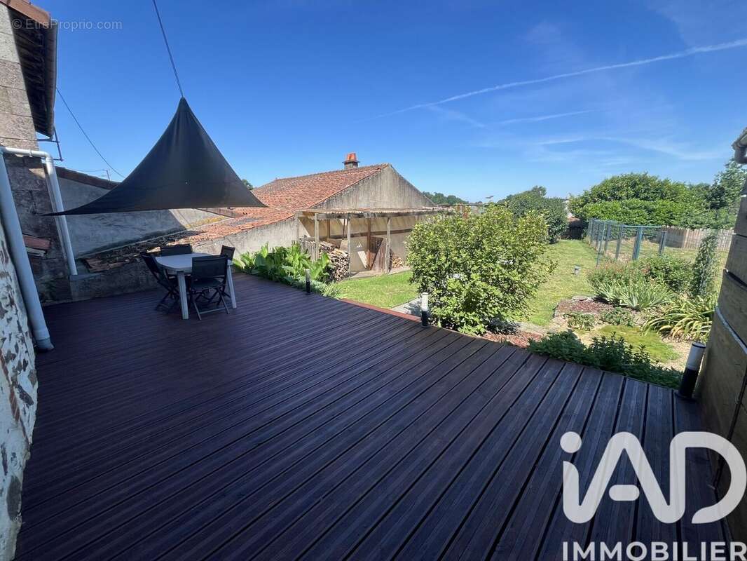 Photo 2 - Maison à MENOMBLET