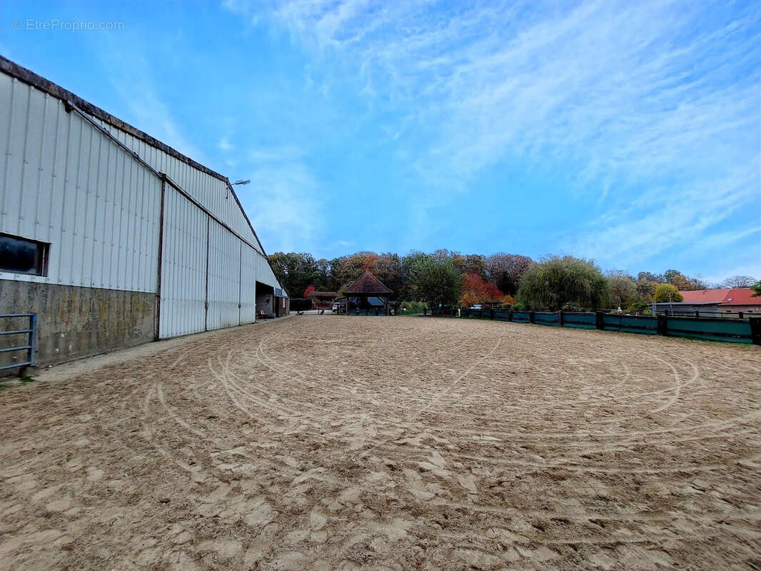 Maison à RONCHEROLLES-EN-BRAY