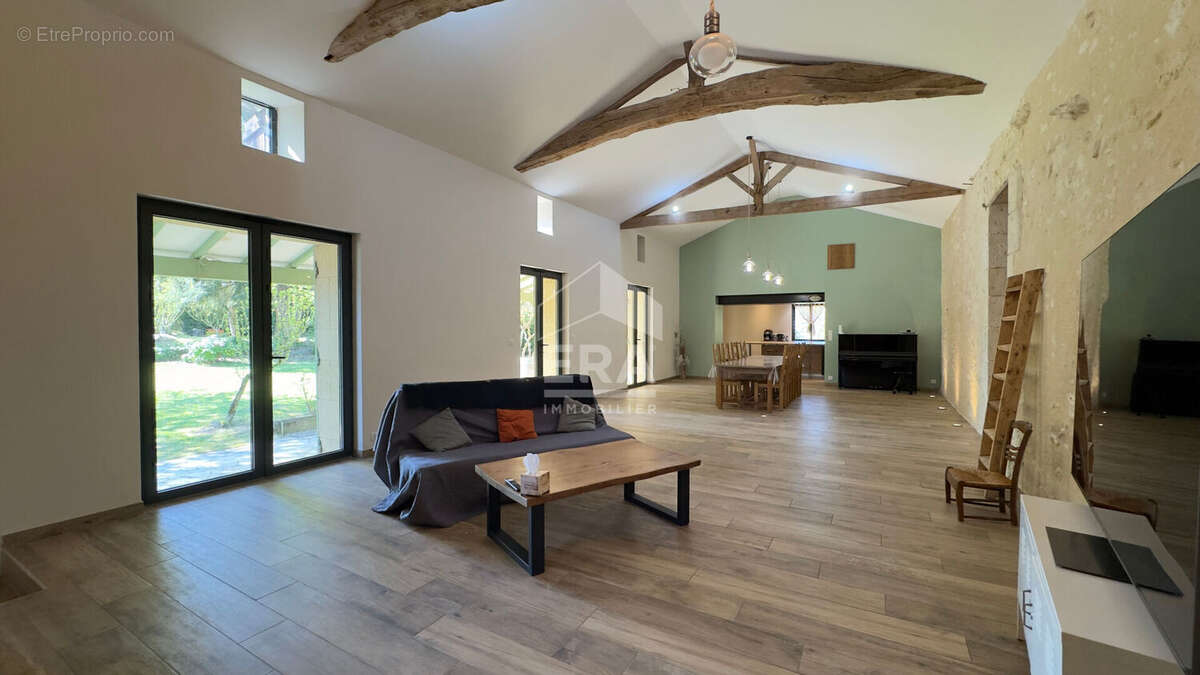 Maison à FOUGUEYROLLES
