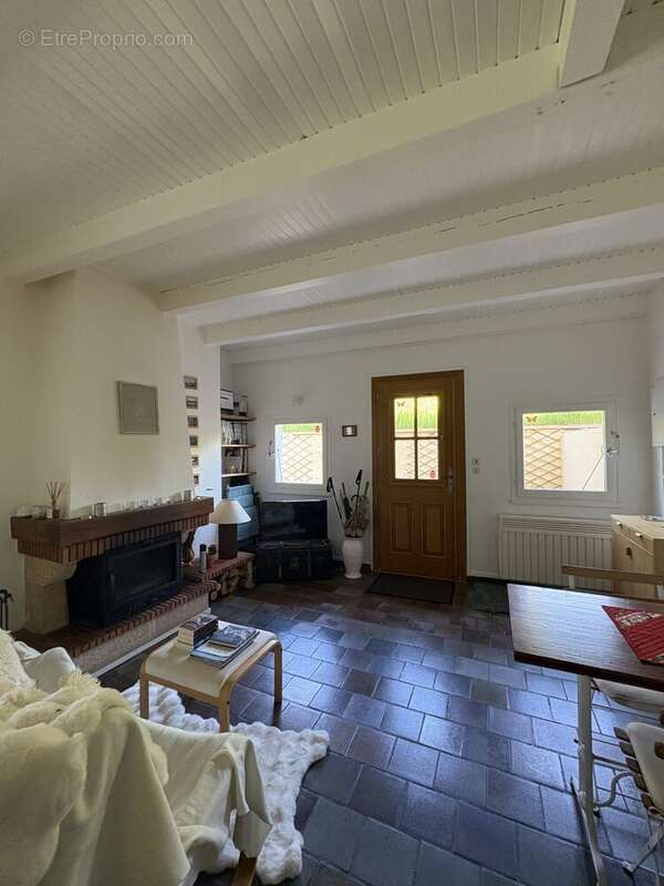 Appartement à SEYNE