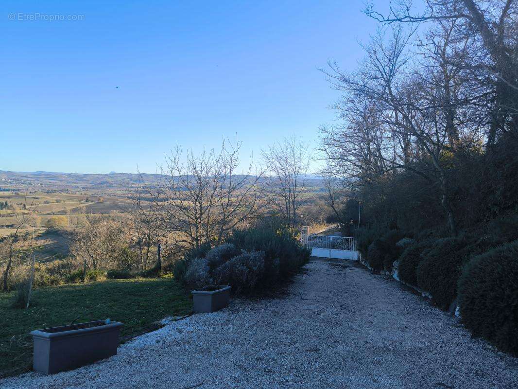 Villa plain pied de 130 m2 entourée de nature sur terrain de 4539 m2 avec  PISCINE - photo 15