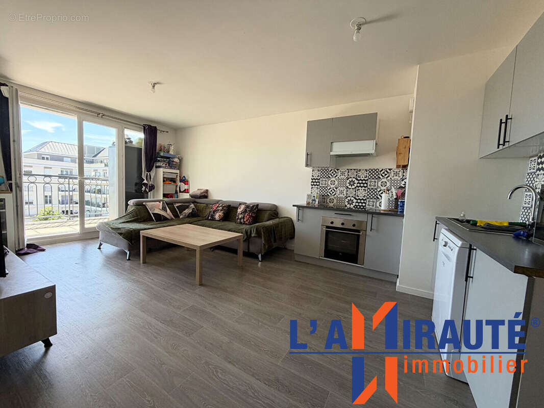 Appartement à SARTROUVILLE