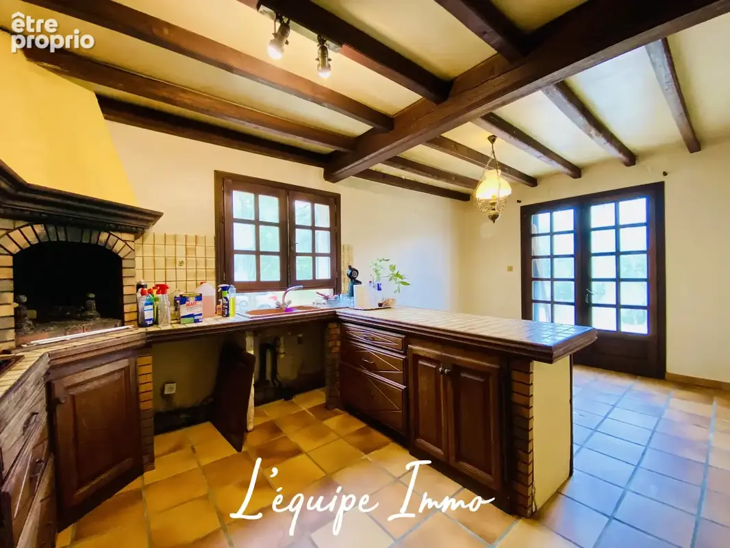 Maison T6 sur 1 hectare de terrain - photo 18