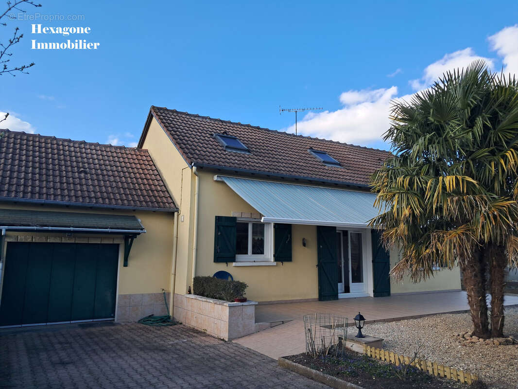 Maison à NEUVY-SUR-LOIRE