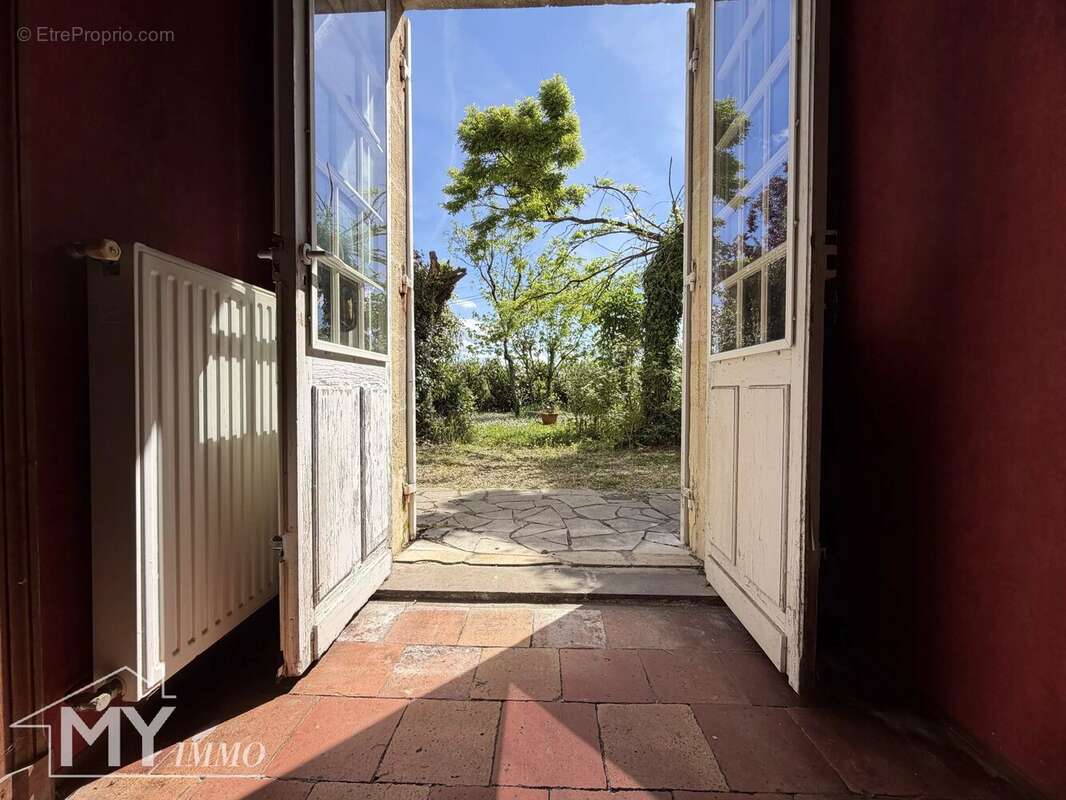 Maison à MONTCARET
