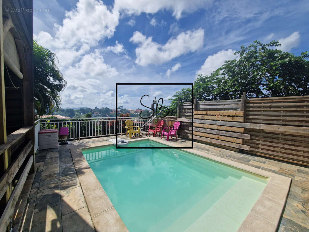 Maison à FORT-DE-FRANCE