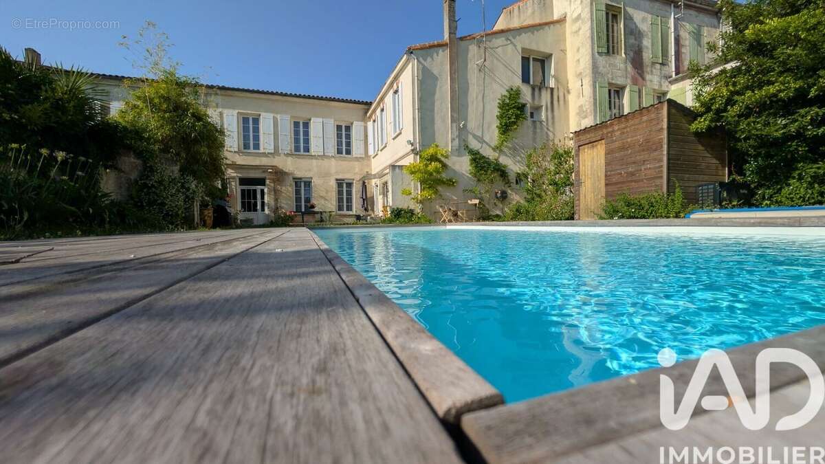 Photo 2 - Maison à TONNAY-CHARENTE