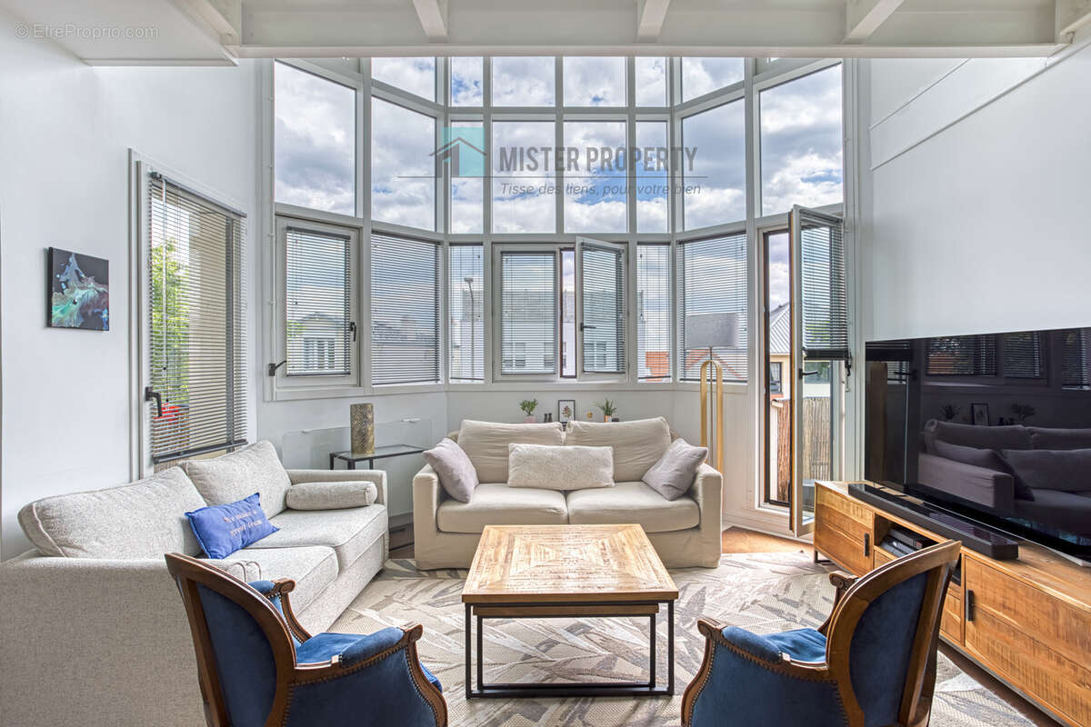 Appartement à SURESNES