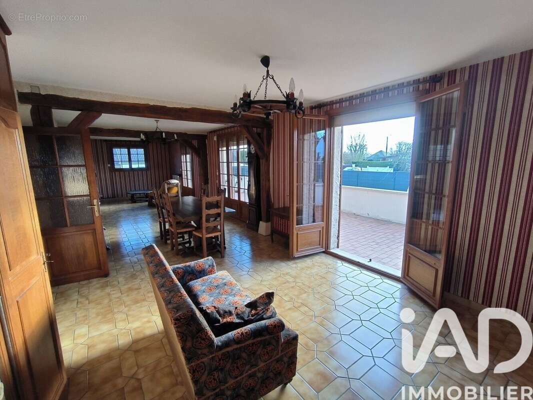 Photo 5 - Maison à COURCELLES-SUR-SEINE