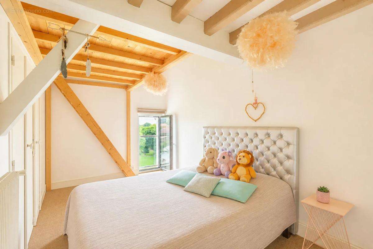 Appartement à COLLONGES-AU-MONT-D'OR
