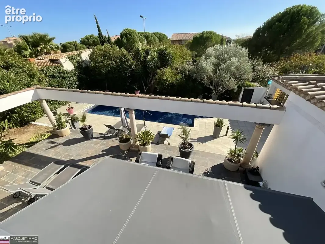 Coup de cur assuré pour cette superbe villa d'architecte T6 offrant 214 m² sur 902 m² de terrain clos paysagé et intimiste... - photo 21