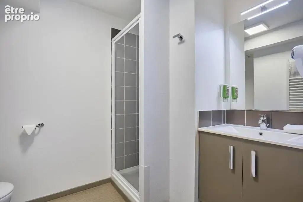 INVESTISSEMENT LOCATIF  Marseille  Résidence Affaires Odalys City Marseille Le Dôme - 7,26% de rentabilité - photo 4