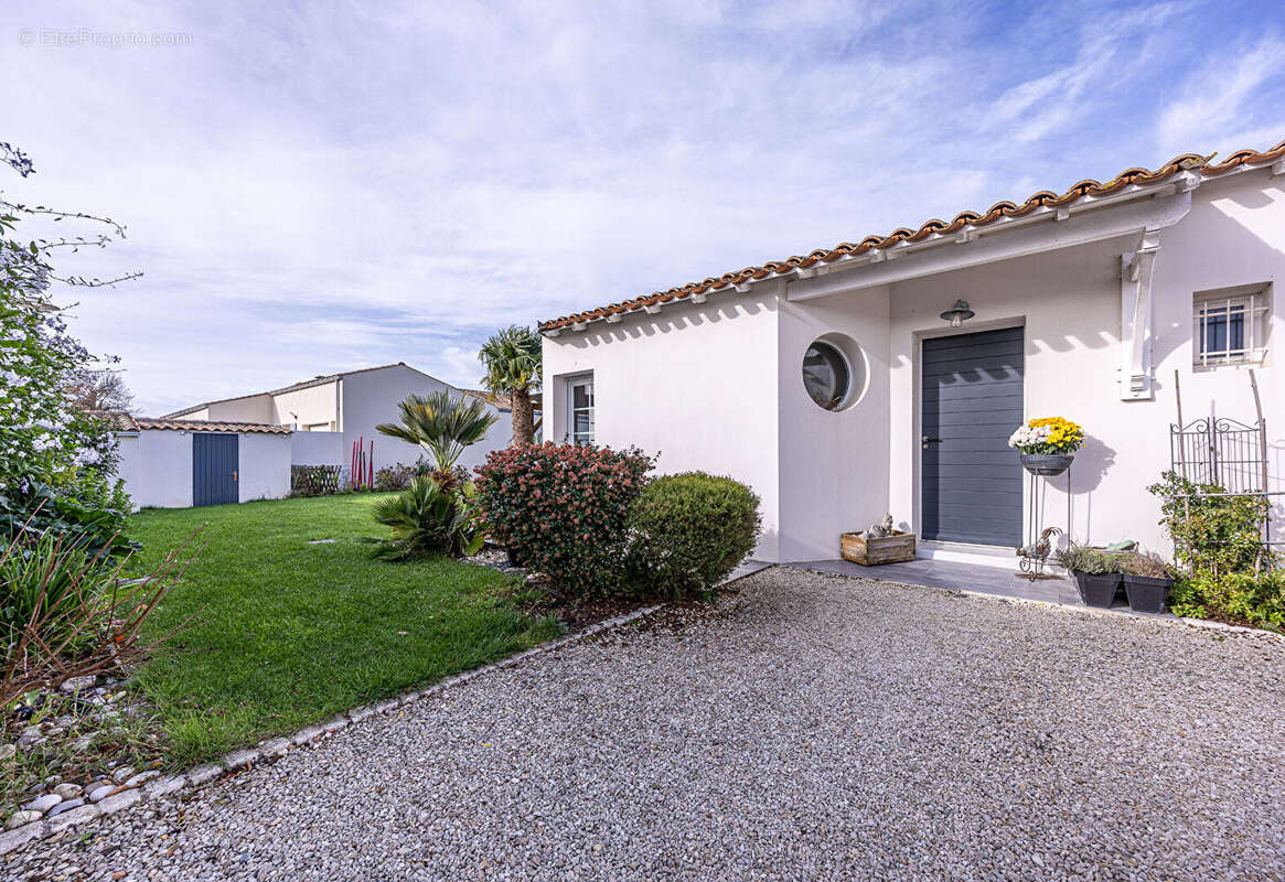 Maison à LA JARRIE