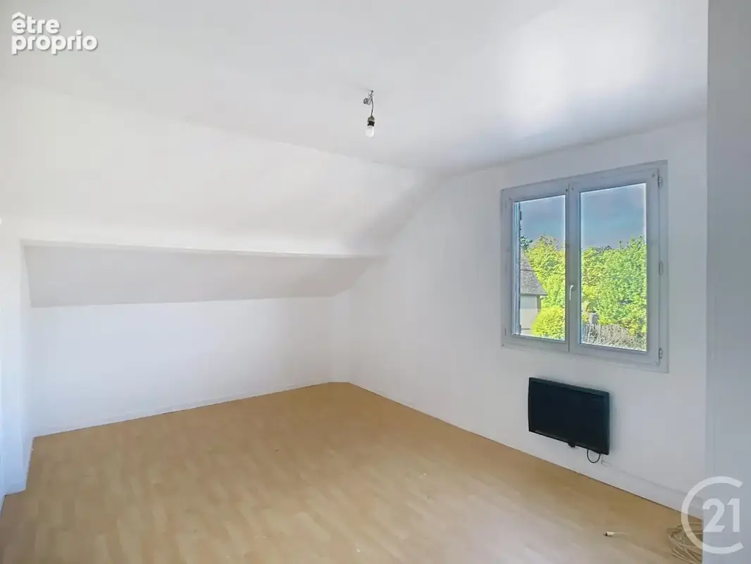 Maison 103 m² à Neuf-Marche  - photo 13