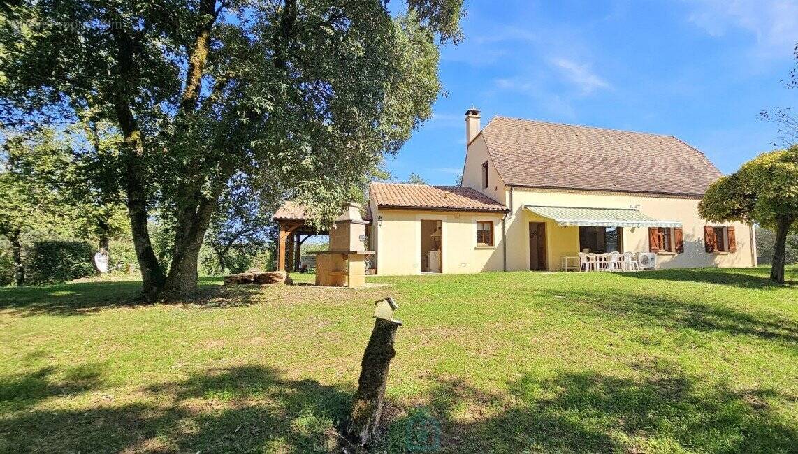Maison à GROLEJAC